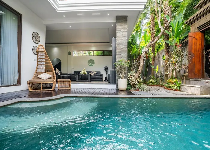 Liamax By Jb Villa Seminyak